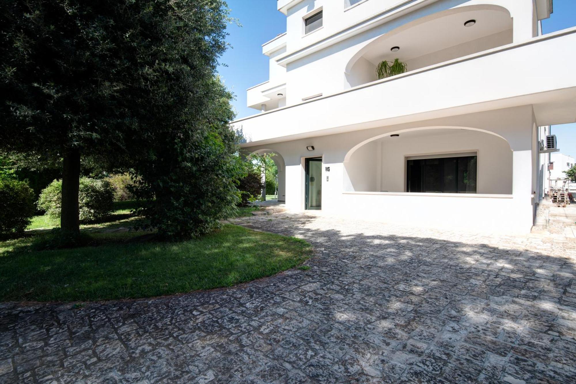 Villa Estia - Nel Cuore Della Valle D'Itria ชิสแตร์นีโน ภายนอก รูปภาพ