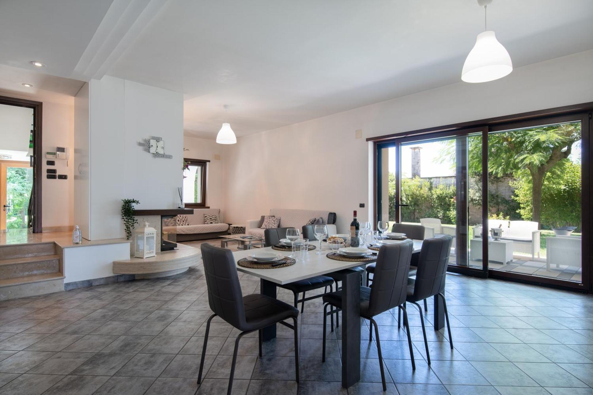 Villa Estia - Nel Cuore Della Valle D'Itria ชิสแตร์นีโน ภายนอก รูปภาพ